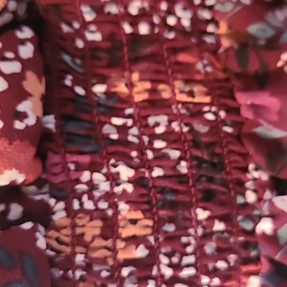 SO BRAND WOMENS JUNIOR SIZE SUMMER TOP WITH SMOCKING SIZE SMALL - Picture 9 of 15